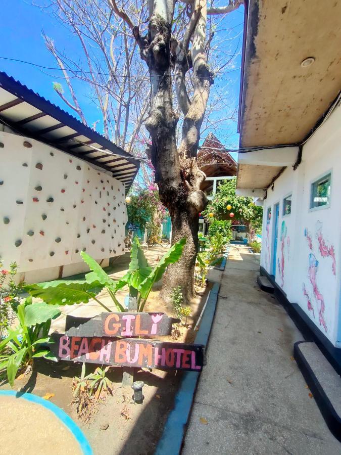 Gili Beach Bum Hostel Gili Trawangan Exterior foto